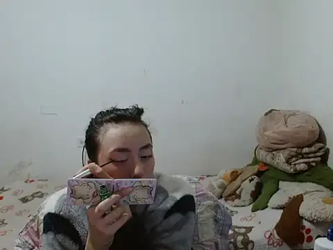 Snapshot of fresita_streamer chatting on 11-12-25, 05:08 fresita streamer online show from 11-12-25, 05:08