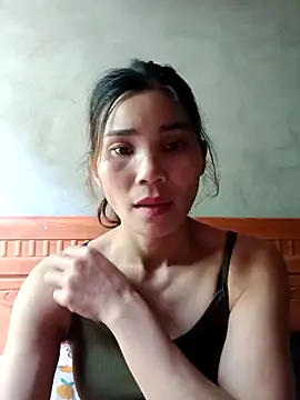 Snapshot of Bear_bear0 chatting on 10-21-25, 03:51 Bear bear0 online show from 10-21-25, 03:51