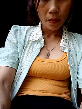 Snapshot of Bear_bear0 chatting on 10-29-25, 01:41 Bear bear0 online show from 10-29-25, 01:41