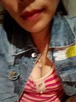 Snapshot of Bear_bear0 chatting on 11-01-25, 12:40 Bear bear0 online show from 11-01-25, 12:40