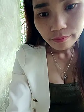 Snapshot of Bear_bear0 chatting on 11-07-25, 01:05 Bear bear0 online show from 11-07-25, 01:05