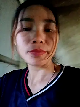 Snapshot of Bear_bear0 chatting on 11-13-25, 05:28 Bear bear0 online show from 11-13-25, 05:28