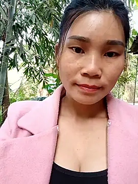 Snapshot of Bear_bear0 chatting on 12-01-25, 01:21 Bear bear0 online show from 12-01-25, 01:21