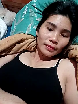 Snapshot of Bear_bear0 chatting on 12-02-25, 02:17 Bear bear0 online show from 12-02-25, 02:17