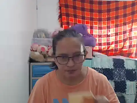 Kinkybela2025 online show from 11-20-25, 11:37