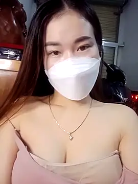 Snapshot of Family-Lovee chatting on 11-05-25, 07:47 Family-Lovee online show from 11-05-25, 07:47