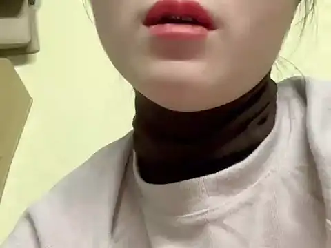 Snapshot of Family-Lovee chatting on 11-20-25, 10:26 Family-Lovee online show from 11-20-25, 10:26