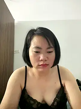 Snapshot of Deer_nice chatting on 10-22-25, 03:45 Deer nice online show from 10-22-25, 03:45