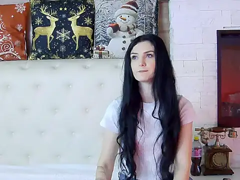 KendraNoir online show from 12-17-25, 06:08