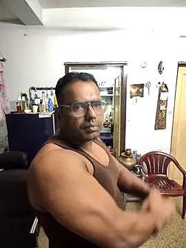 Snapshot of Siranjeevishiva chatting on 11-20-25, 05:12 Siranjeevishiva online show from 11-20-25, 05:12