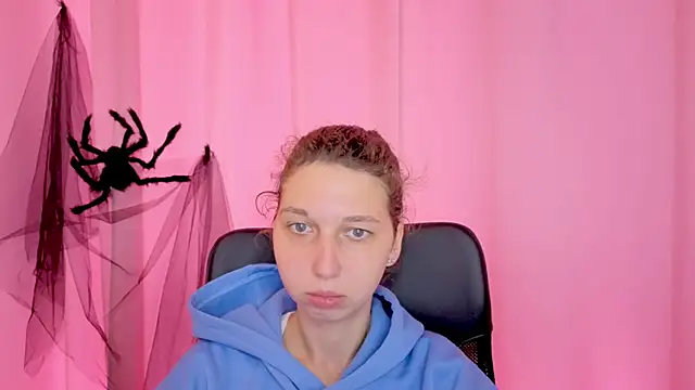 CuteEllii online show from 11-11-25, 11:10