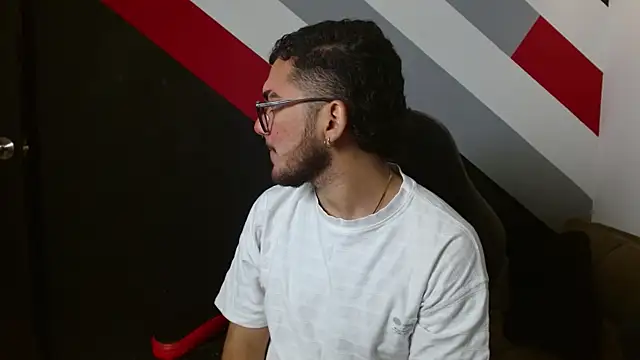 Zac Golden online show from 12-16-25, 11:54