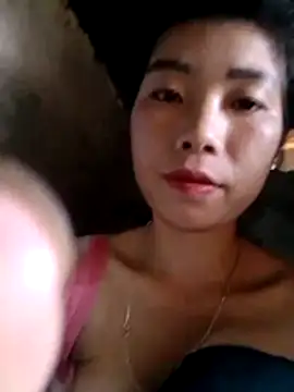 Snapshot of mekaka00 chatting on 11-15-25, 05:27 mekaka00 online show from 11-15-25, 05:27