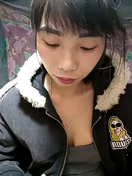 Snapshot of mekaka00 chatting on 12-17-25, 03:51 mekaka00 online show from 12-17-25, 03:51