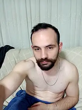 Snapshot of lazzzz09 chatting on 10-26-25, 10:04 lazzzz09 online show from 10-26-25, 10:04