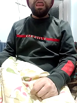 Snapshot of lazzzz09 chatting on 12-02-25, 12:38 lazzzz09 online show from 12-02-25, 12:38