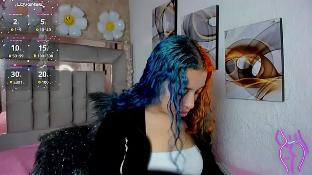 Snapshot of Cristall_ravven chatting on 11-07-25, 03:01 Cristall ravven online show from 11-07-25, 03:01