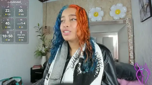 Snapshot of Cristall_ravven chatting on 12-03-25, 12:40 Cristall ravven online show from 12-03-25, 12:40