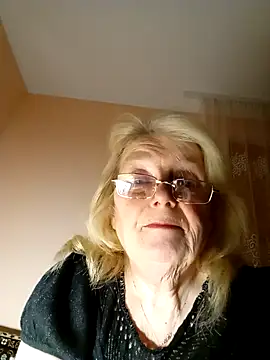 Snapshot of AmyLove353 chatting on 11-15-25, 10:59 AmyLove353 online show from 11-15-25, 10:59