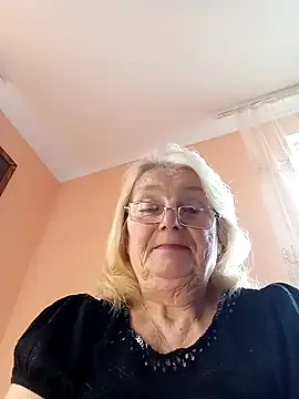 Snapshot of AmyLove353 chatting on 11-17-25, 11:38 AmyLove353 online show from 11-17-25, 11:38