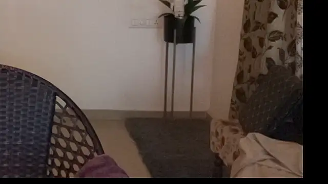 Snapshot of MakeMeAwareAah chatting on 12-05-25, 01:03 MakeMeAwareAah online show from 12-05-25, 01:03