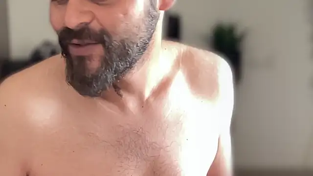 Snapshot of MakeMeAwareAah chatting on 01-16-26, 03:32 MakeMeAwareAah online show from 01-16-26, 03:32