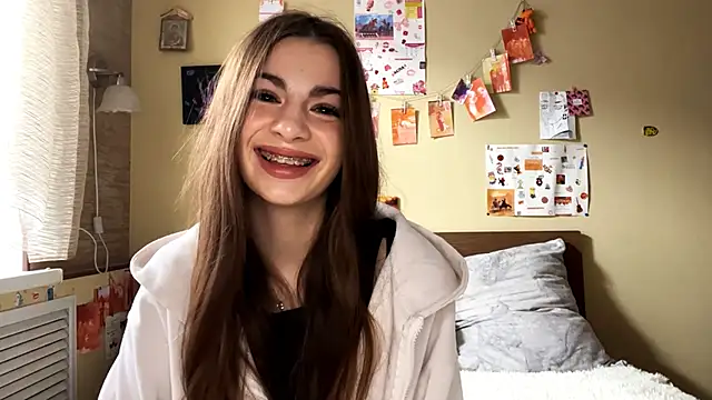 Snapshot of TheRealAnna chatting on 10-29-25, 08:38 TheRealAnna online show from 10-29-25, 08:38