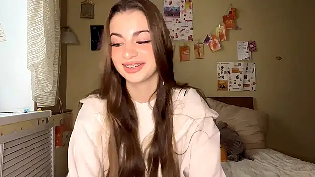 Snapshot of TheRealAnna chatting on 11-19-25, 11:43 TheRealAnna online show from 11-19-25, 11:43