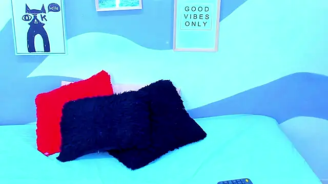 Snapshot of VIOLETA-28 chatting on 11-29-25, 11:46 VIOLETA-28 online show from 11-29-25, 11:46