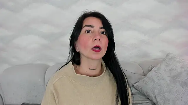 AnnieLove  online show from 11-19-25, 12:49