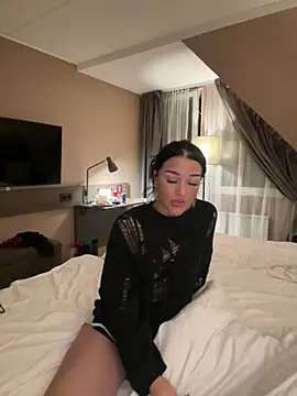 Snapshot of Gabbyys chatting on 11-25-25, 11:49 Gabbyys online show from 11-25-25, 11:49