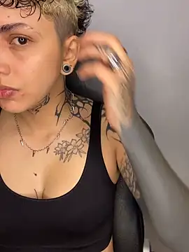 Snapshot of Abby_Evanns1 chatting on 11-06-25, 03:07 Abby Evanns1 online show from 11-06-25, 03:07