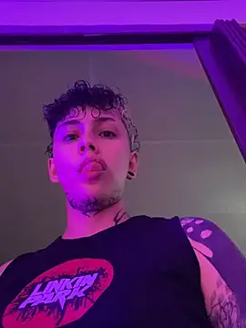 Snapshot of Abby_Evanns1 chatting on 11-22-25, 03:05 Abby Evanns1 online show from 11-22-25, 03:05