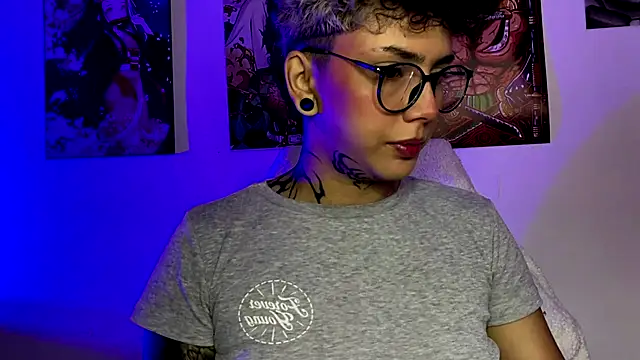 Snapshot of Abby_Evanns1 chatting on 11-30-25, 06:23 Abby Evanns1 online show from 11-30-25, 06:23