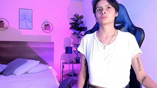 Snapshot of MartinnaGrecco chatting on 11-29-25, 08:34 MartinnaGrecco online show from 11-29-25, 08:34