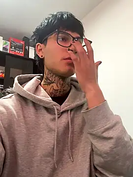 Snapshot of sflps chatting on 11-10-25, 04:28 sflps online show from 11-10-25, 04:28