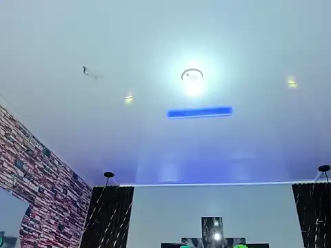 Snapshot of Jennfer_Winson chatting on 11-23-25, 07:24 Jennfer Winson online show from 11-23-25, 07:24