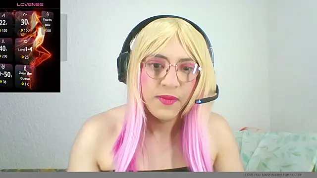 Snapshot of Mercie_11 chatting on 10-23-25, 03:39 Mercie 11 online show from 10-23-25, 03:39