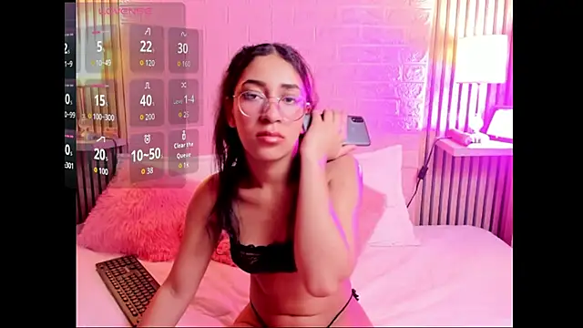 Snapshot of medussa_sexi chatting on 11-10-25, 03:27 medussa sexi online show from 11-10-25, 03:27