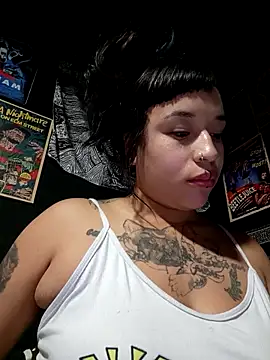 Snapshot of Isis_Bathory chatting on 10-29-25, 01:19 Isis Bathory online show from 10-29-25, 01:19