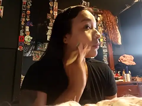 Snapshot of Isis_Bathory chatting on 11-29-25, 02:31 Isis Bathory online show from 11-29-25, 02:31