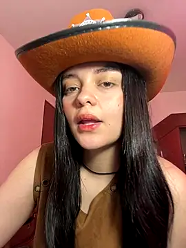 Snapshot of Selena_Roa chatting on 10-31-25, 03:02 Selena Roa online show from 10-31-25, 03:02