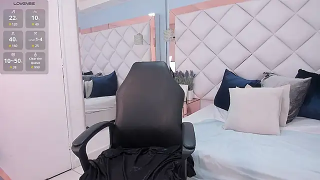 Snapshot of mirandaduboiss chatting on 11-07-25, 05:13 mirandaduboiss online show from 11-07-25, 05:13