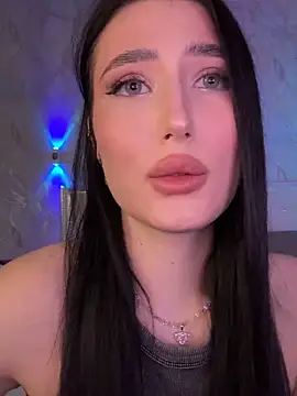 Snapshot of KailyBell chatting on 11-05-25, 07:03 KailyBell online show from 11-05-25, 07:03