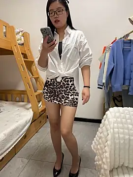 Snapshot of Nlen_baby chatting on 11-29-25, 11:13 Nlen baby online show from 11-29-25, 11:13