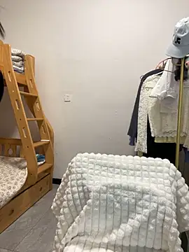 Snapshot of Nlen_baby chatting on 01-07-26, 06:05 Nlen baby online show from 01-07-26, 06:05