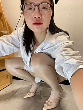 Snapshot of Nlen_baby chatting on 01-11-26, 03:50 Nlen baby online show from 01-11-26, 03:50