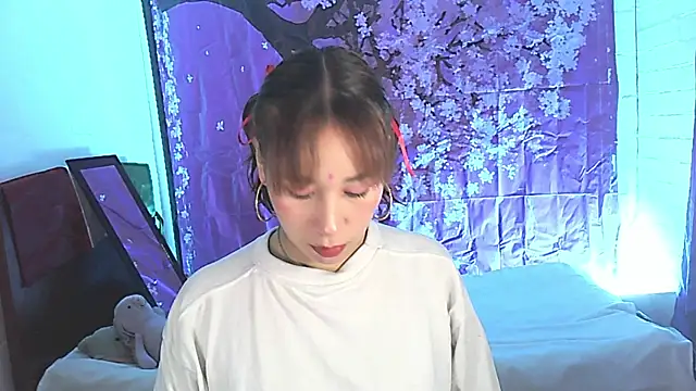 Snapshot of Charlotte_morh_ chatting on 11-12-25, 11:47 Charlotte morh online show from 11-12-25, 11:47