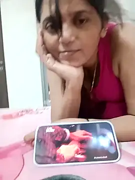 Snapshot of Bengoli_couple chatting on 10-28-25, 08:55 Bengoli couple online show from 10-28-25, 08:55