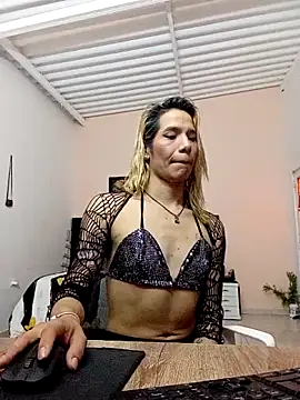 Grreichellsecret  online show from 10-29-25, 03:36